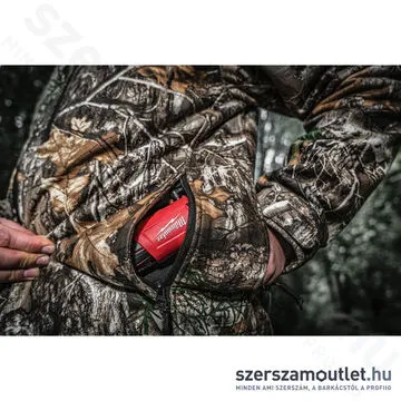 MILWAUKEE M12 HJ CAMO6-0 (XL) Akkus fűthető kabát terepszínű (XL/12V) (Akku és töltő nélkül!)