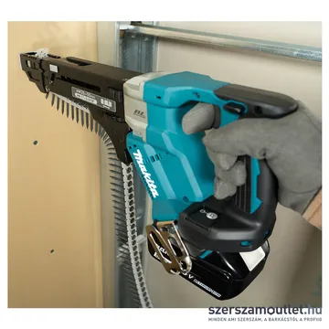 MAKITA DFR551RTJ Akkus táras gipszkarton csavarbehajtó 55mm (2x5,0Ah/18V)