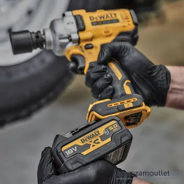 DEWALT DCF891P2G-QW Szénkefementes akkus ütvecsavarozó (1/2