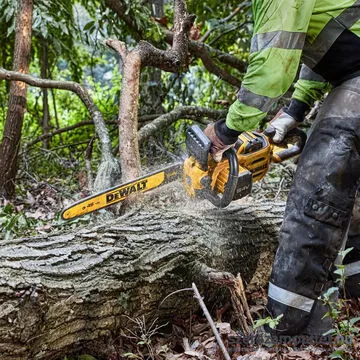 DEWALT DCMCS574N-XJ Akkus láncfűrész szénkefementes (54V/45cm) (Akku és töltő nélkül!)
