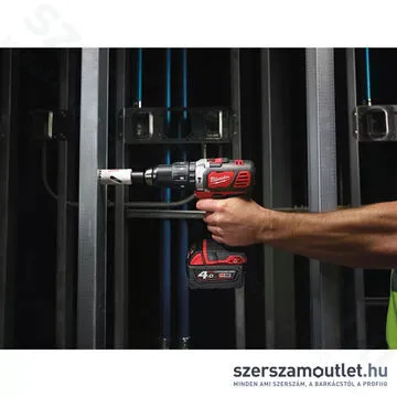 MILWAUKEE M18 BPD-402C Akkus ütvefúró-csavarozó kofferben (2x4,0Ah/18V) (4933443520)