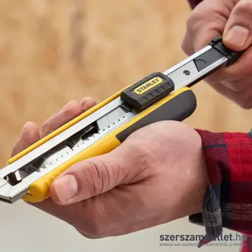 STANLEY FatMax fémházas tördelhető pengés kés fémmegvezetéses 18mm + 6db penge (0-10-481)