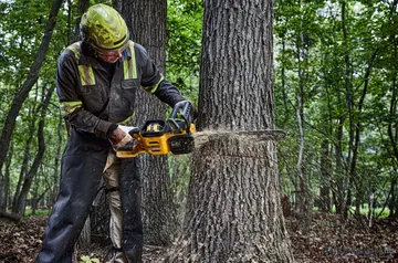 DEWALT DCMCS575X1-QW Akkus szénkefementes láncfűrész kofferben (54V/50cm) (1x9Ah akku + töltő)