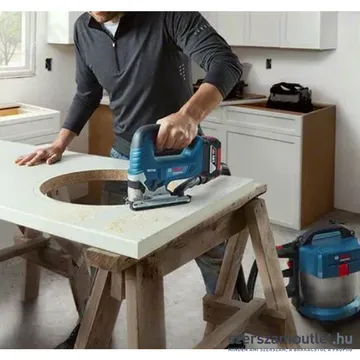 BOSCH GST 185-LI Akkus szénkefementes szúrófűrész kofferben 18V(2x4,0Ah+GAL18V-40töltő) (06015B3024)