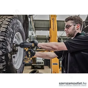 DEWALT DCF900P2G Akkus ütvecsavarozó, gumírozott, PUR betéttel (1/2