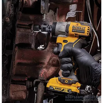 DEWALT DCF902D2-QW Akkumulátoros szénkefementes ütvecsavarozó (3/8
