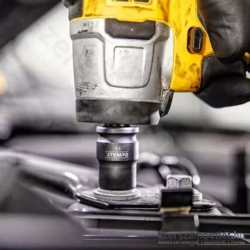 DEWALT DCF902D2-QW Akkumulátoros szénkefementes ütvecsavarozó (3/8
