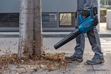 BOSCH GBL 18V-750 Akkus szénkefementes lombfúvó BiTurbo (18V) (Akku és töltő nélkül)