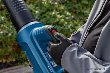 BOSCH GBL 18V-750 Akkus szénkefementes lombfúvó BiTurbo (18V) (Akku és töltő nélkül)