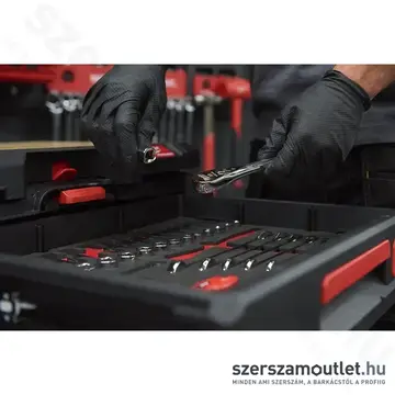 MILWAUKEE Csúszásmentes NITRIL szerelőkesztyű M/8 (50db)