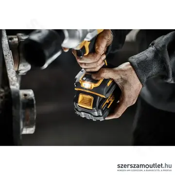 DEWALT DCF961 Akkus szénkefementes ütvecsavarozó (1/2