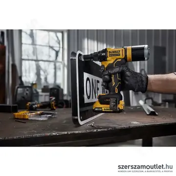DEWALT DCF403 Akkus szegecshúzó TSTAK kofferben (3/16
