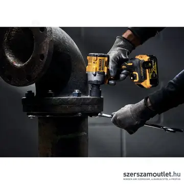 DEWALT DCF922P2T-QW Akkus szénkefementes ütvecsavarozó (406Nm) (2x5,0Ah/18V)