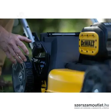 DEWALT DCMWSP156N-XJ Akkus önjáró fűnyíró (53cm/18V) (Akku/töltő nélkül)