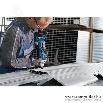 BOSCH GGS 18V-20 Professional Akkus szénkefementes egyenes csiszoló 18V (Akku és töltő nélkül)