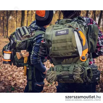 NEO TOOLS Taktikai túra hátizsák, 22 zseb, 600D poliészter, 30l, 300x200x440mm (Terepszínű)