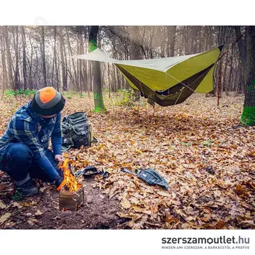 NEO TOOLS Taktikai túra hátizsák, 22 zseb, 600D poliészter, 30l, 300x200x440mm (Terepszínű)