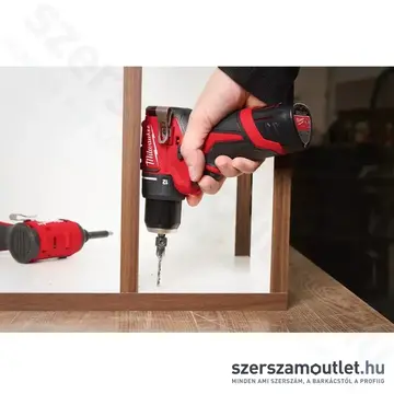 MILWAUKEE M12 BLDDRC-402C Akkus fúró-csavarbehajtó kofferben (2x4,0Ah/12V)