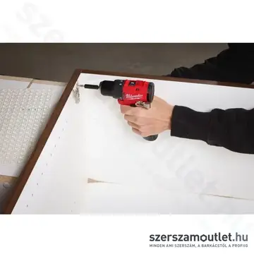 MILWAUKEE M12 BLDDRC-402C Akkus fúró-csavarbehajtó kofferben (2x4,0Ah/12V)