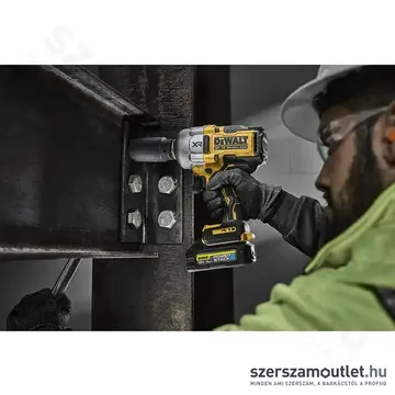 DEWALT DCF964NT-XJ Akkus szénkefementes ütvecsavarozó 1925Nm, 3/4
