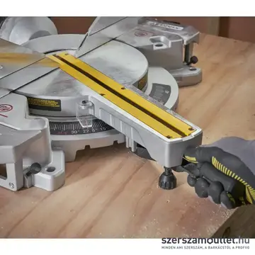 STANLEY SM1800-QS Gérvágó fűrész 254x30x2,8mm, 1800W/230V
