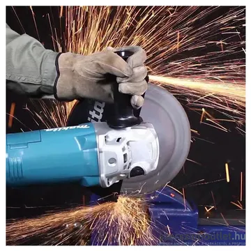 MAKITA GA9061R Sarokcsiszoló lágyindítással (2200W/230mm)