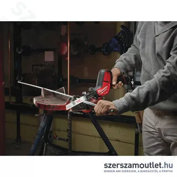 MILWAUKEE M12 CHZ-0 Akkus szénkefementes orrfűrész (12V) (Akku és töltő nélkül!)