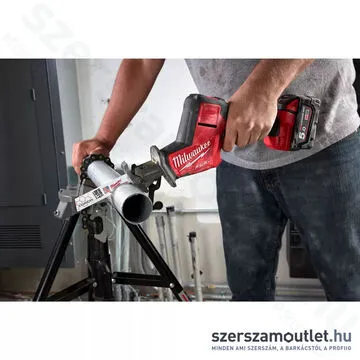 MILWAUKEE M18 FHZ-0X Akkus szénkefementes orrfűrész HD kofferben (18V) (Akku és töltő nélkül!)