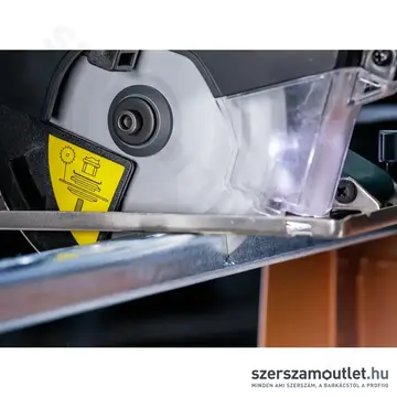 BOSCH Standard for Steel körfűrészlap akkumulátoros fűrészekhez 136x1,6/1,2x20 T30 (2608837746)