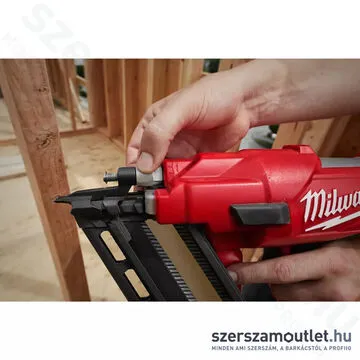 MILWAUKEE M18 FFN-502C Akkus szegbelövő kofferben (2x5,0Ah/18V)