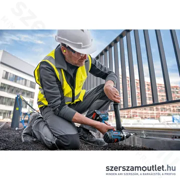 BOSCH GSB 18V-150 C Akkus ütvefúró-csavarozó szénkefementes (18V) (Akku és töltő nélkül!)