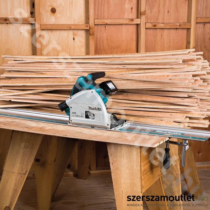 MAKITA DSP600Z Akkus szénkefementes merülő körfűrész (2x18V/165mm) (Akku és töltő nélkül!)