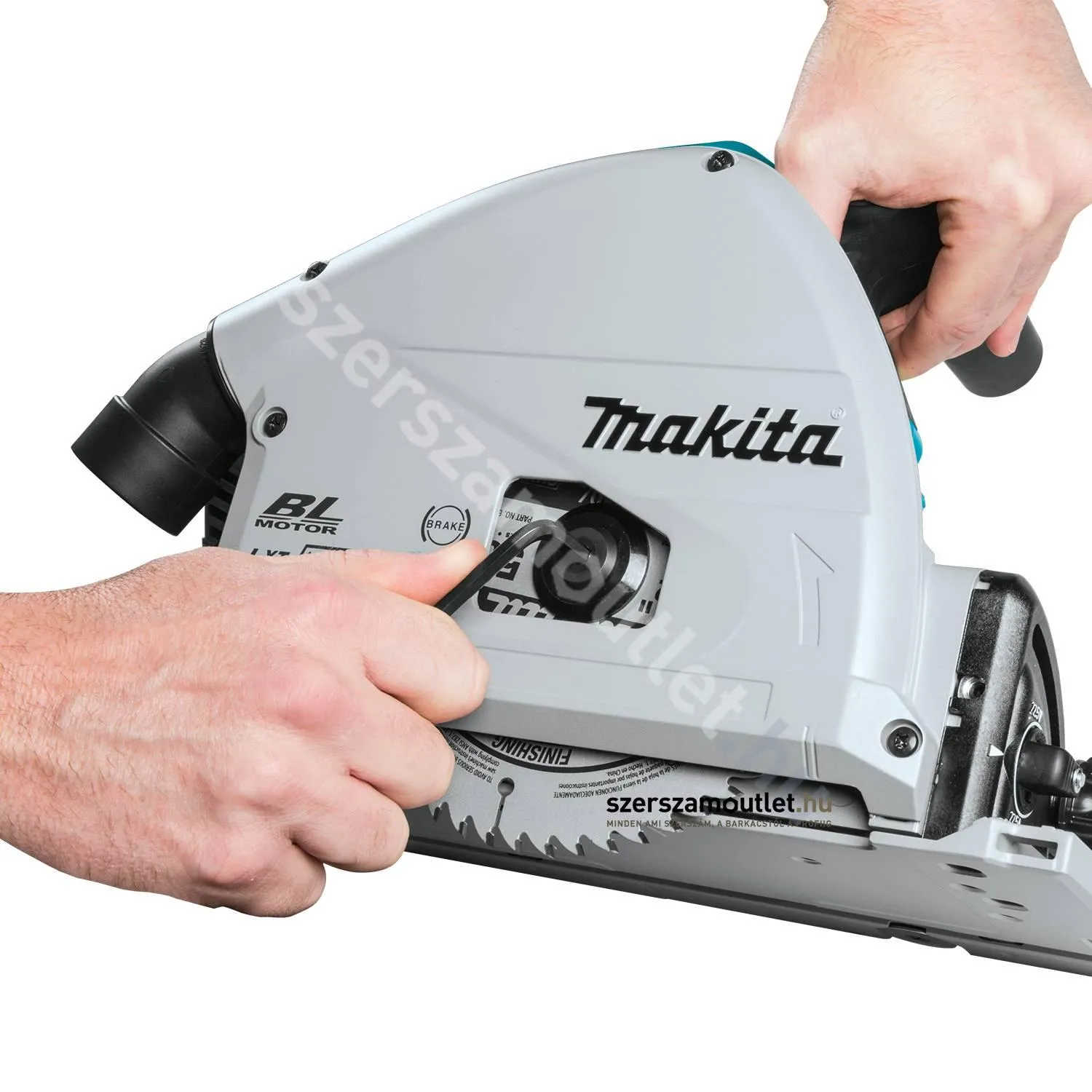 MAKITA DSP600Z Akkus szénkefementes merülő körfűrész (2x18V/165mm) (Akku és töltő nélkül!)