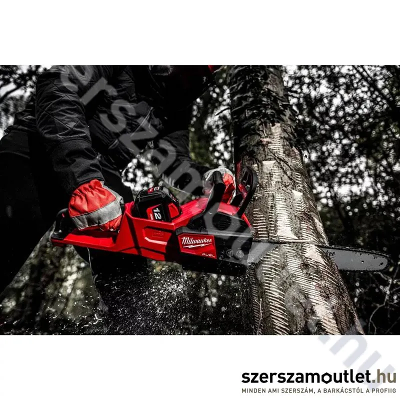 MILWAUKEE M18 FCHS-0 Akkus szénkefementes láncfűrész (18V/40cm) (Akku és töltő nélkül!)
