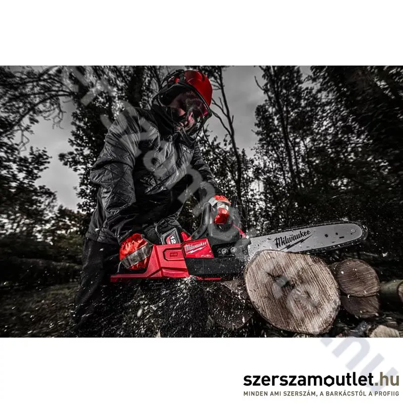 MILWAUKEE M18 FCHSC-0 Akkus szénkefementes láncfűrész (18V/30cm) (Akku és töltő nélkül)