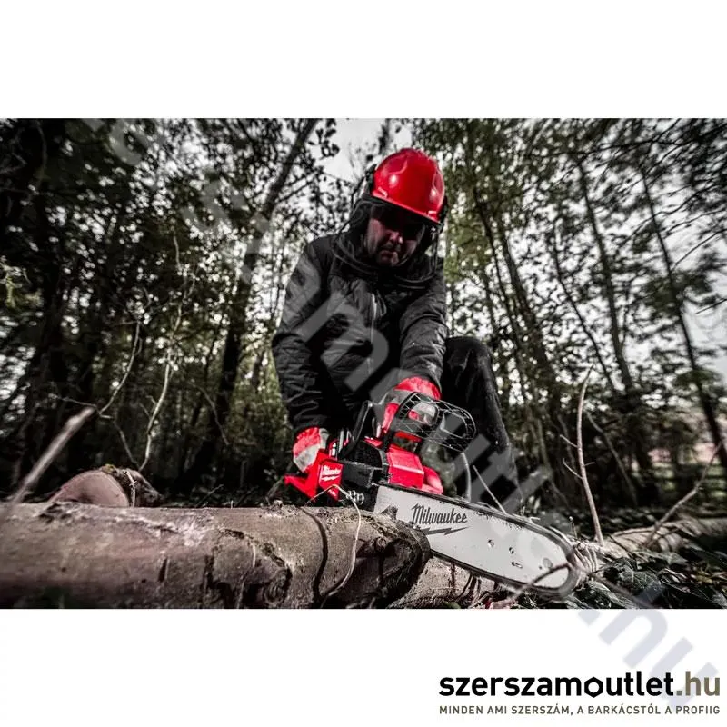 MILWAUKEE M18 FCHSC-0 Akkus szénkefementes láncfűrész (18V/30cm) (Akku és töltő nélkül)