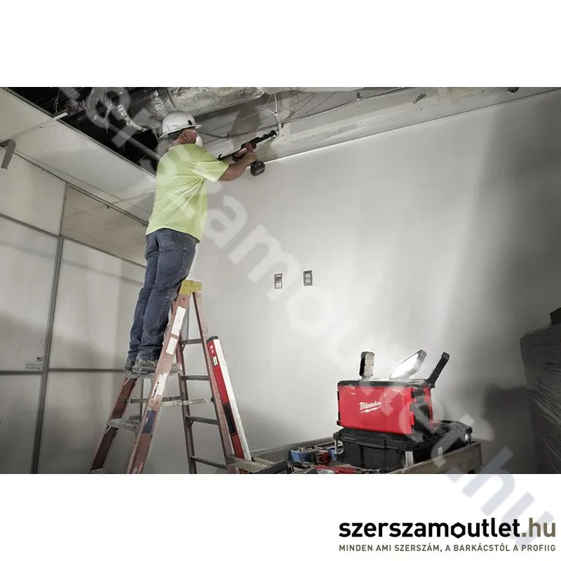 MILWAUKEE M18 POALC-0 PACKOUT Akkus térmegvilágító lámpa és töltő (18V) (Akku nélkül!) (4933478120)