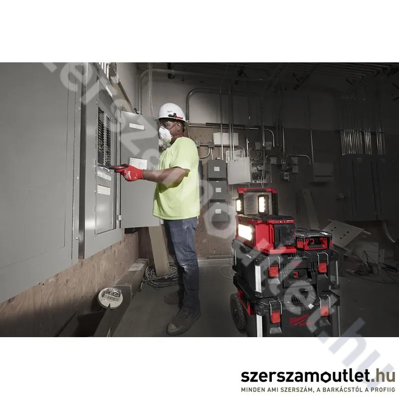 MILWAUKEE M18 POALC-0 PACKOUT Akkus térmegvilágító lámpa és töltő (18V) (Akku nélkül!) (4933478120)